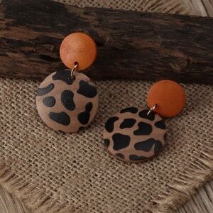 *WILLA* Round Leopard Pattern Wood Fashion Earrings
